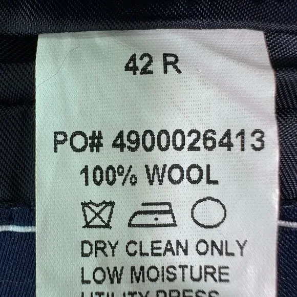 CHAPS Men’s Navy Blazer 42R 100% Wool Sport Coat Two Button Jacket Classic fit
